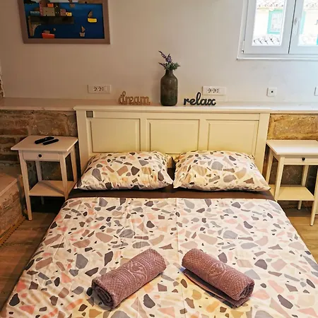 Croparadise Hostel