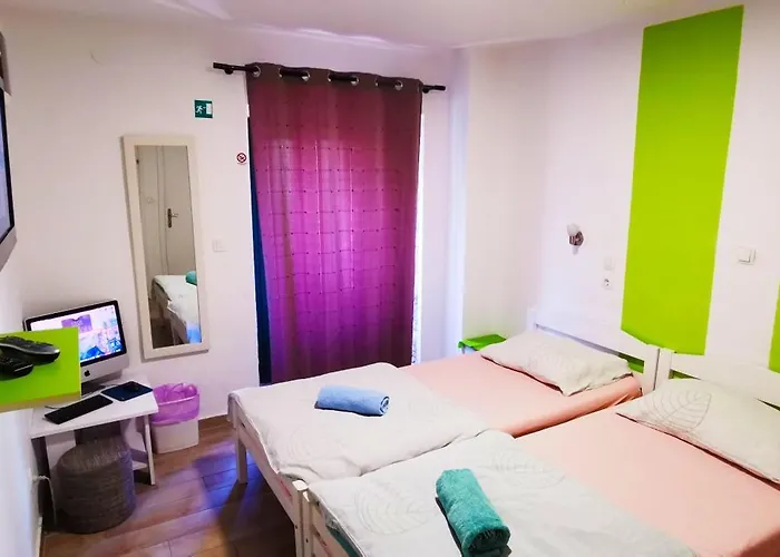 Hostel Croparadise *